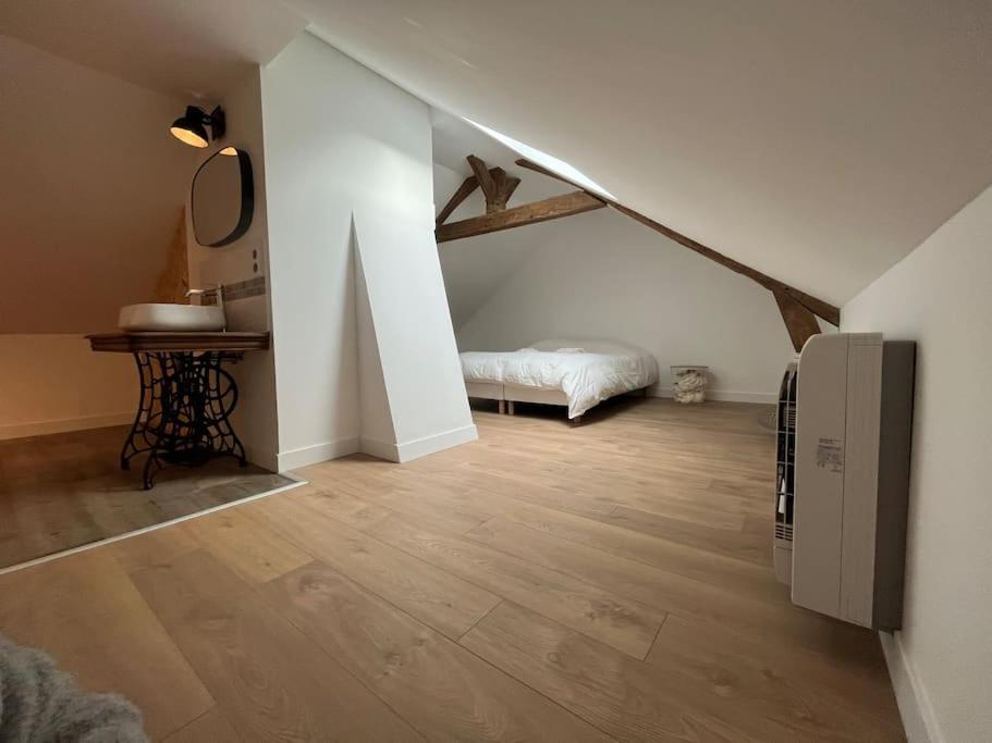 Gite Le Presbytere De Blerancourt Bagian luar foto
