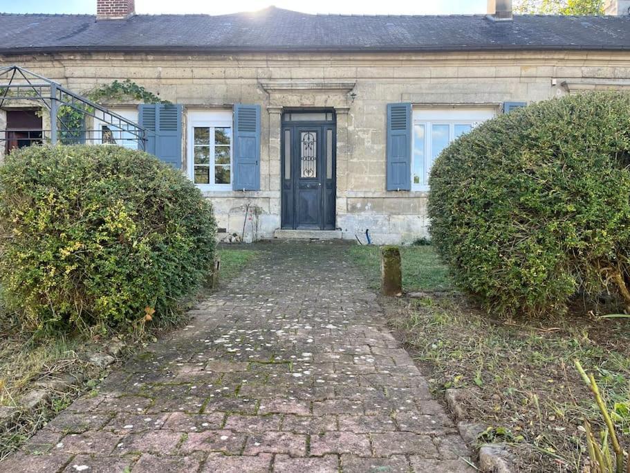 Gite Le Presbytere De Blerancourt Bagian luar foto