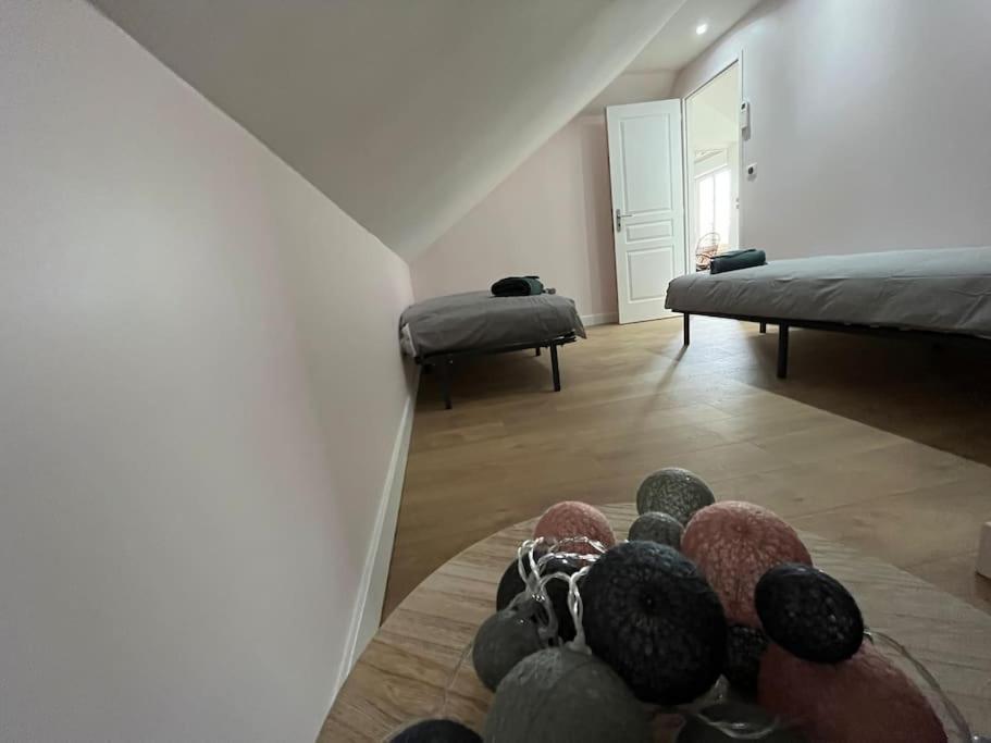 Gite Le Presbytere De Blerancourt Bagian luar foto